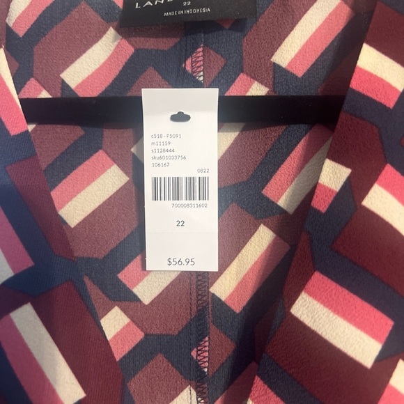 Lane Bryant size 22 long sleeve wrap top geometic print NEW with tags - Picture 5 of 7